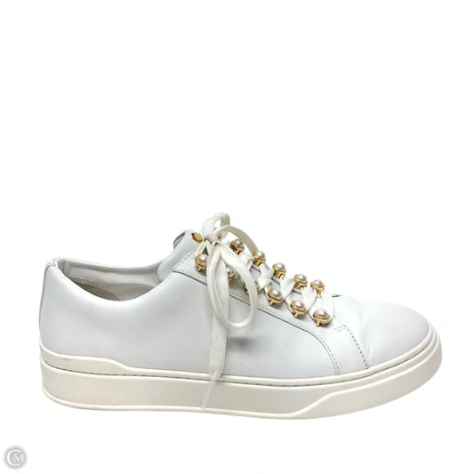 Shoes Designer By Stuart Weitzman In White, Size: 10