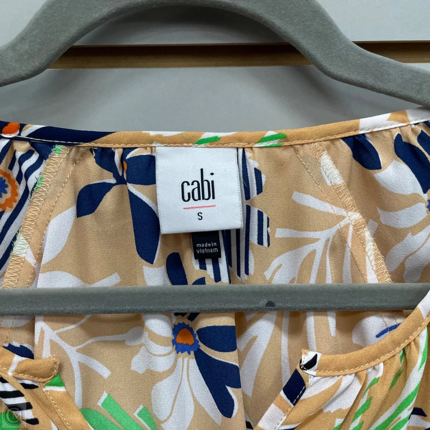 Blouse Long Sleeve By Cabi In Floral Print, Size: S