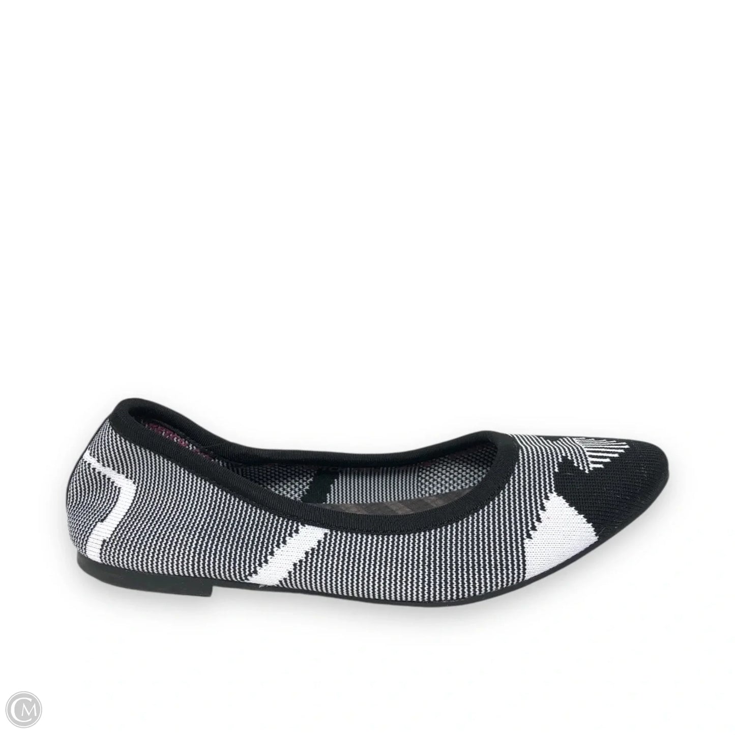 Shoes Flats By Skechers In Black & White, Size: 7