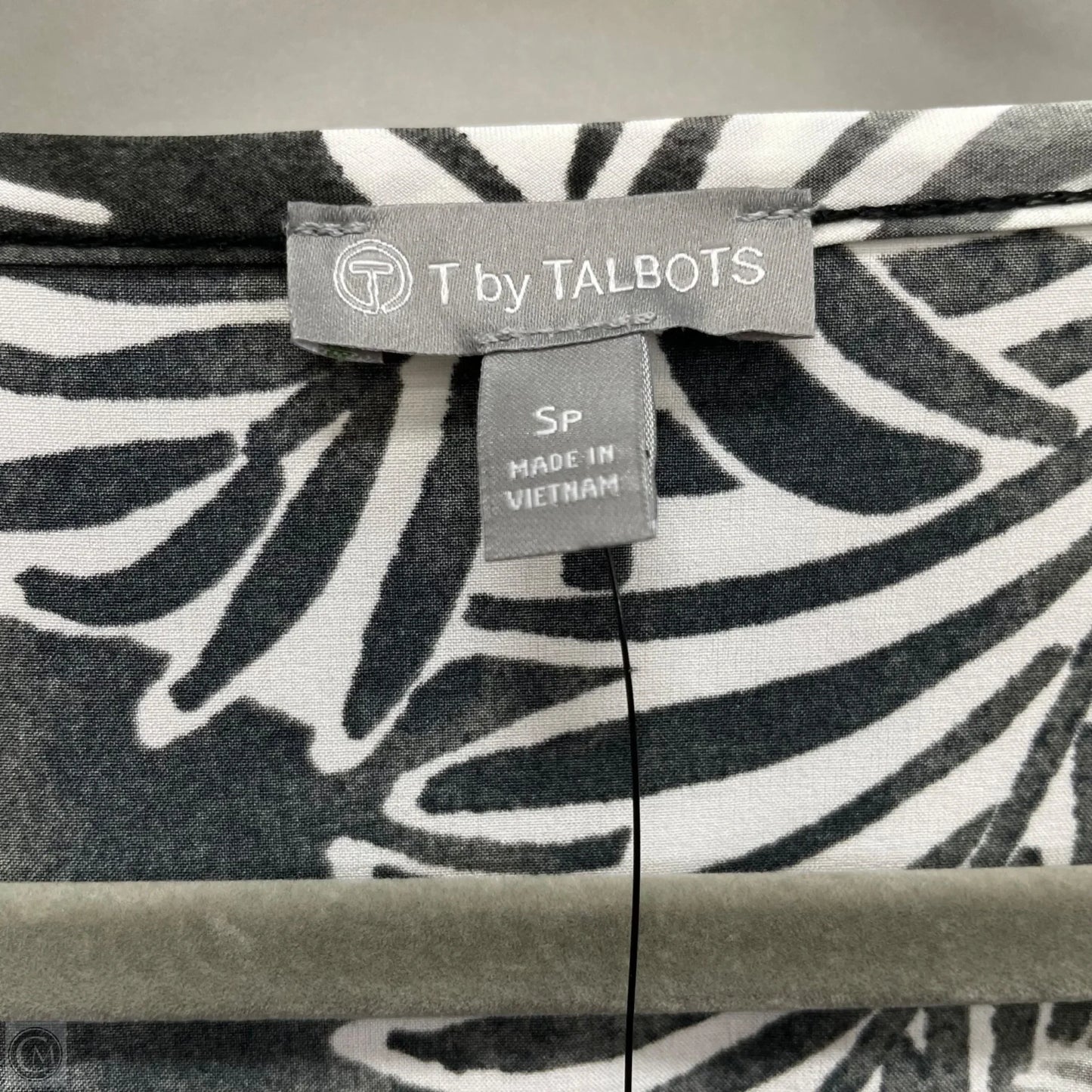 Dress Casual Short By Talbots In Black & Grey, Size: S