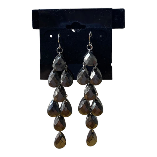 Earrings Dangle/Drop  In Black