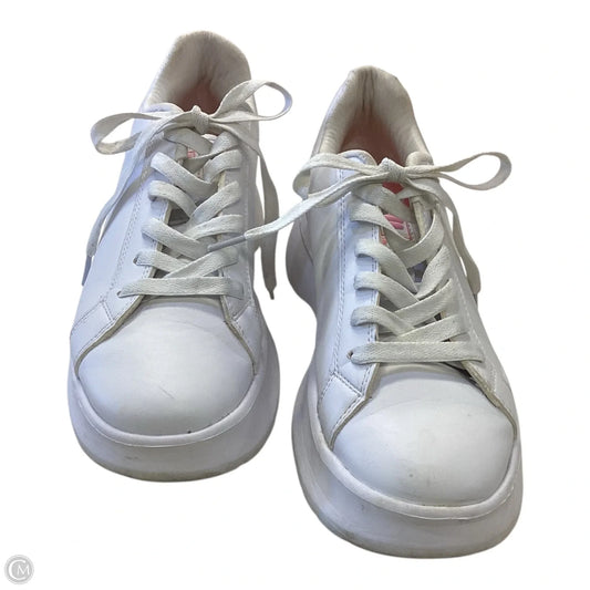 Shoes Sneakers By Steve Madden In White, Size: 6