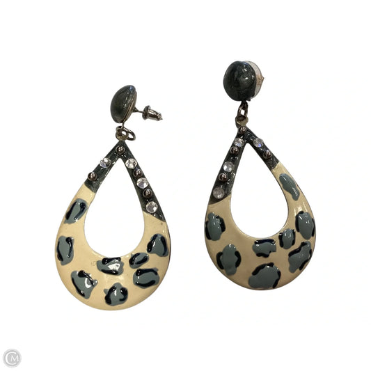 Earrings Dangle/drop By Clothes Mentor