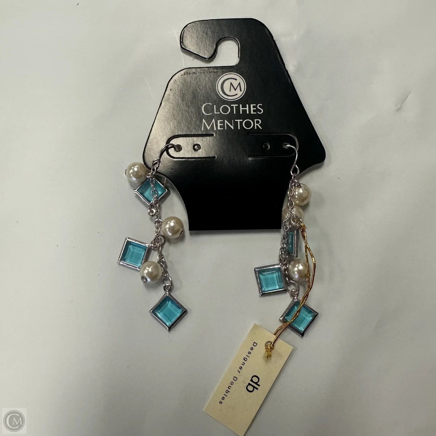 Earrings Dangle/drop By Clothes Mentor