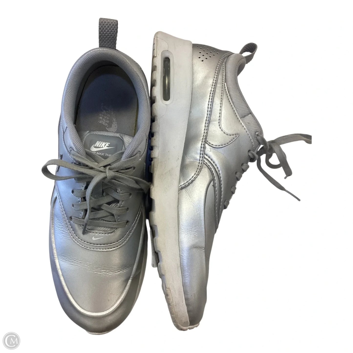 Shoes Sneakers By Nike In Silver, Size: 9