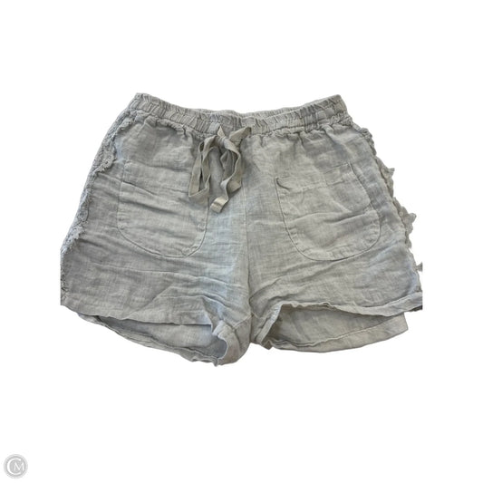 Shorts By Clothes Mentor In Beige, Size: S