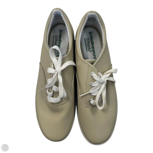 Shoes Sneakers By Grasshoppers In Beige, Size: 7.5