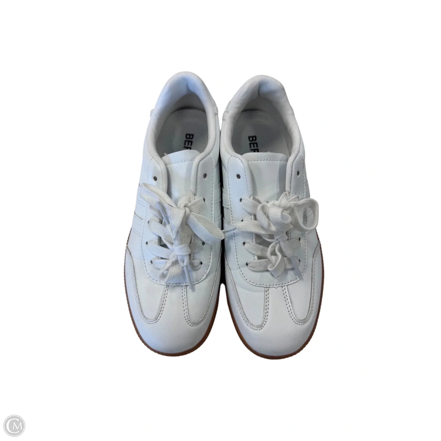 Shoes Sneakers By Clothes Mentor In White, Size: 6