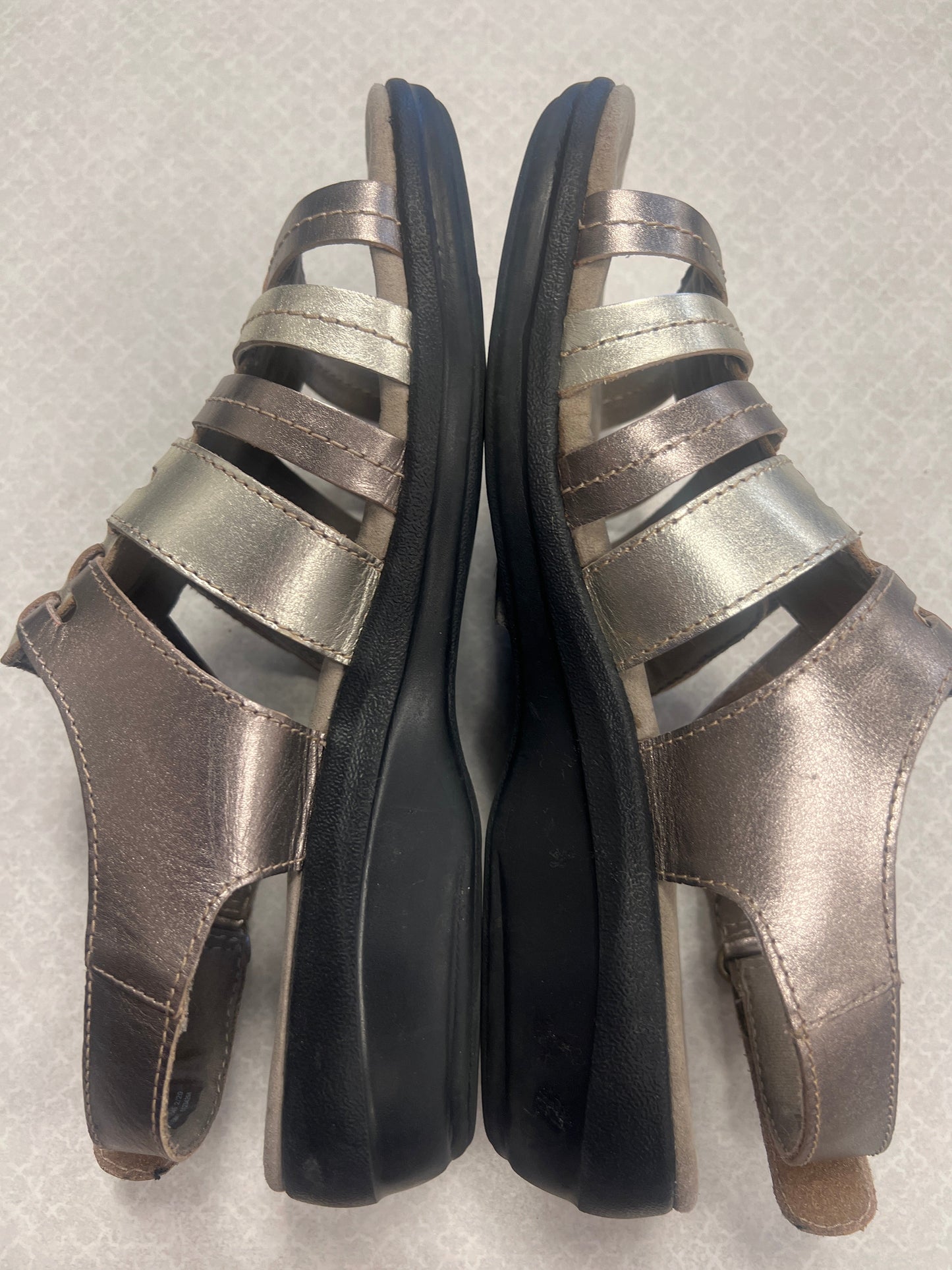 Sandals Flats By Clarks  Size: 8.5