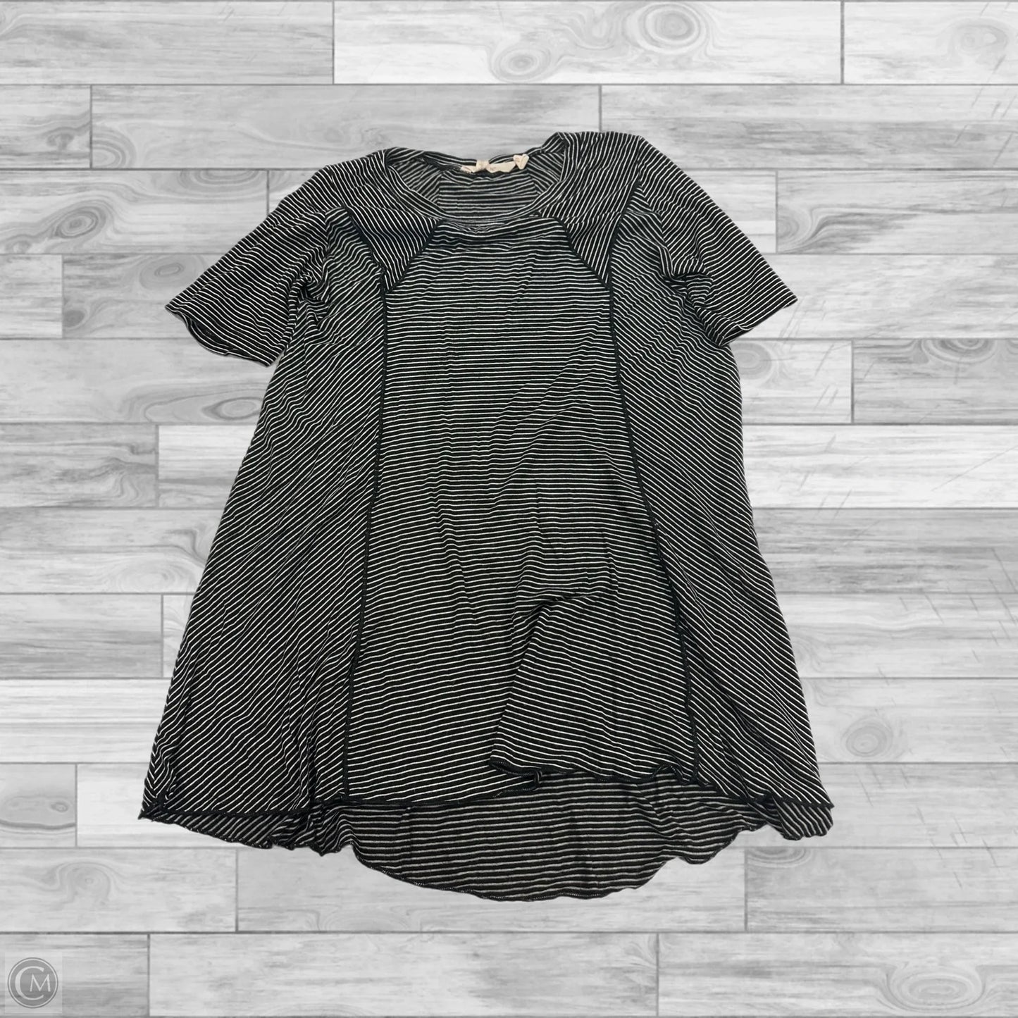 Top Short Sleeve By Soft Surroundings In Striped Pattern, Size: Xs