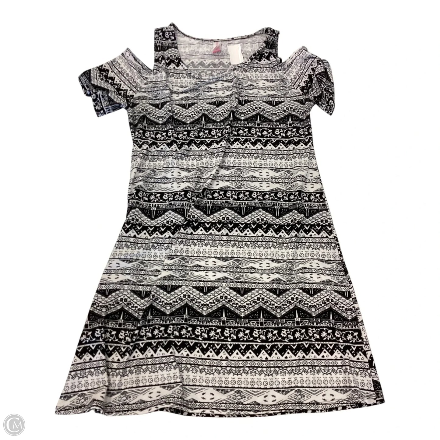 Dress Casual Short By No Boundaries In White & Black, Size: Xl
