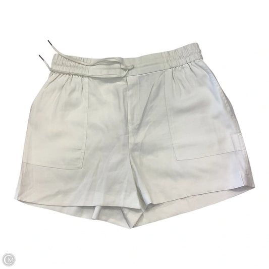 Shorts By Clothes Mentor In White, Size: L