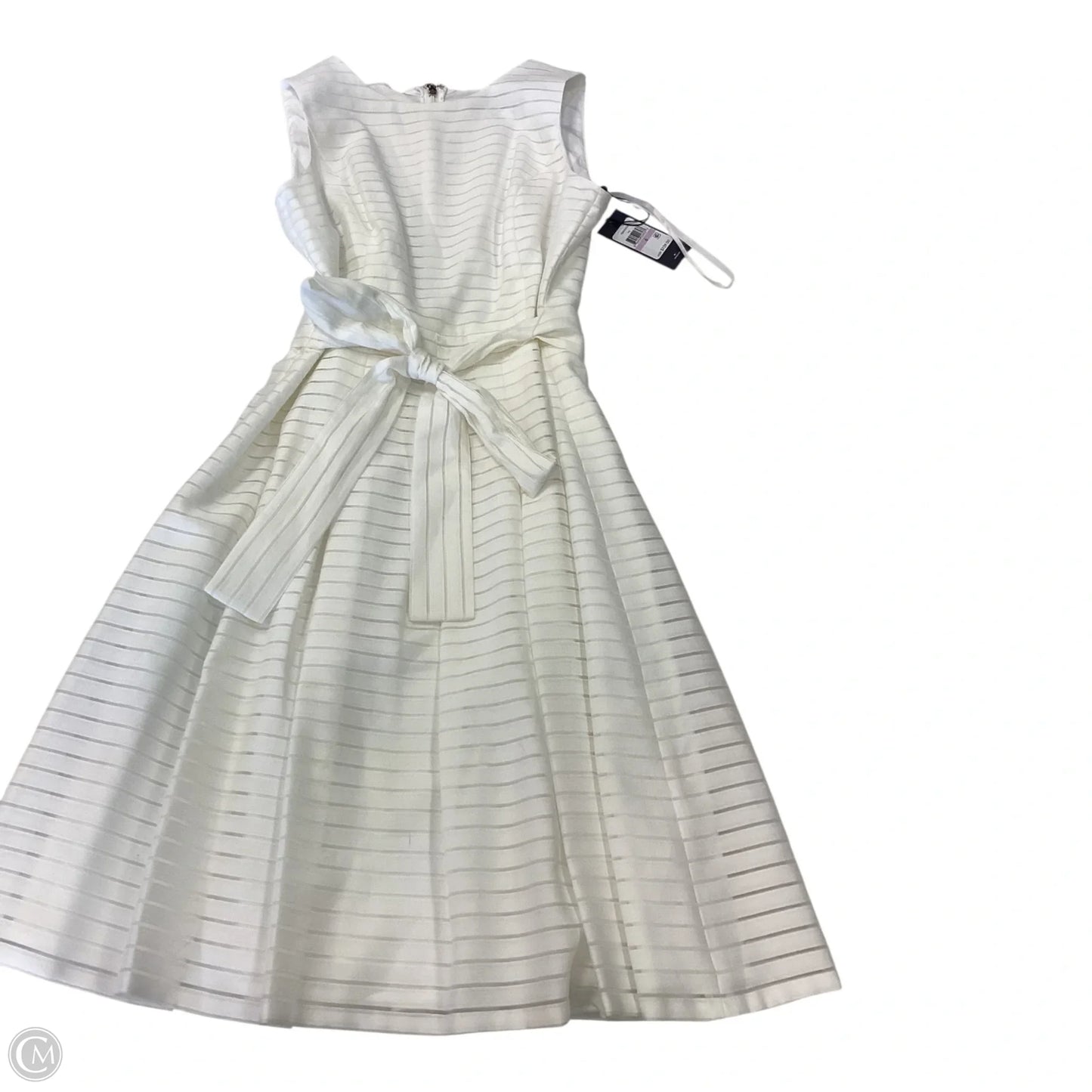 Dress Casual Short By Tommy Hilfiger In White, Size: 6