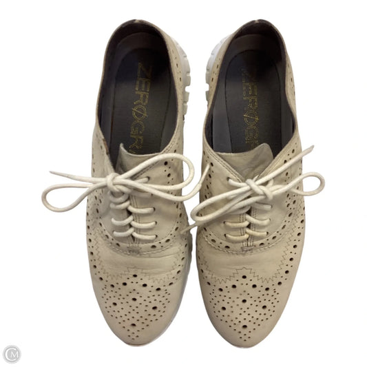 Shoes Flats By Zero Gravity In Cream, Size: 5