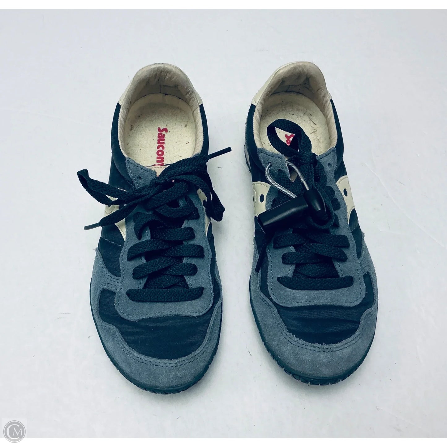 Shoes Sneakers By Saucony In Grey, Size: 6.5