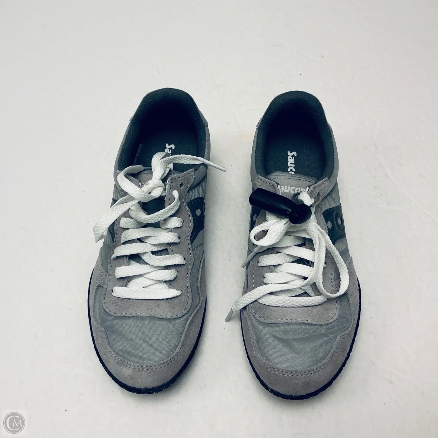 Shoes Sneakers By Saucony In Grey, Size: 7