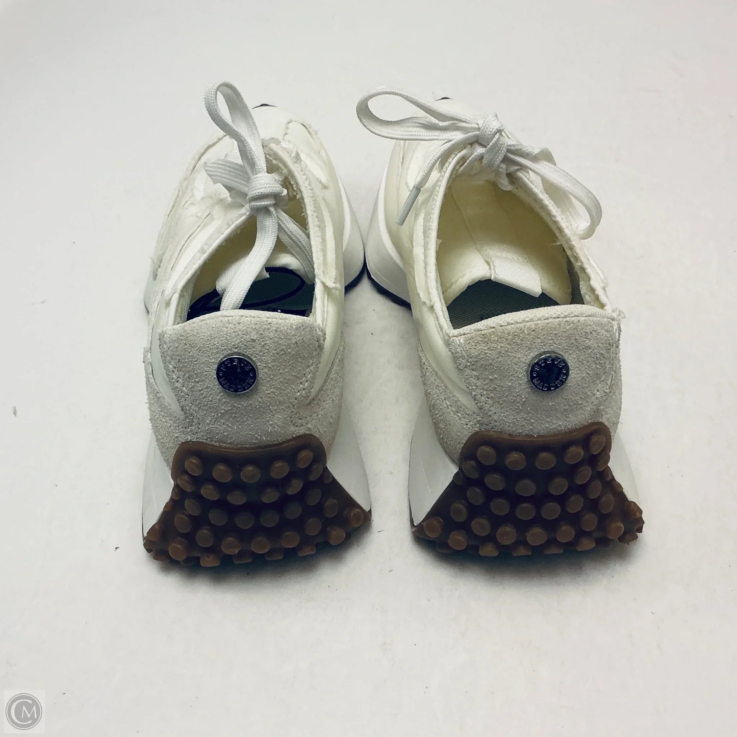 Shoes Sneakers By Steve Madden In White, Size: 6