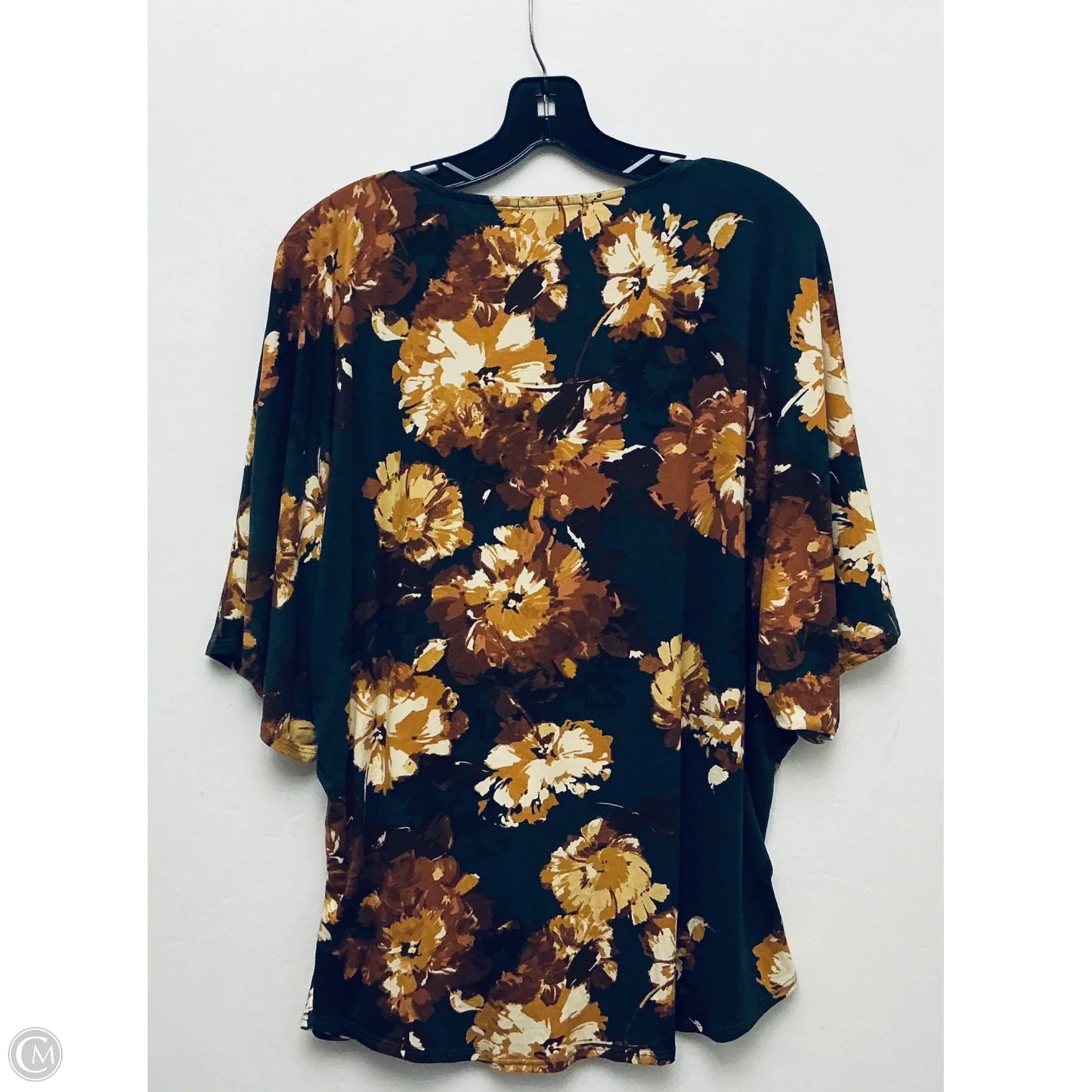 Top Short Sleeve Basic By Signature Studio In Black, Size: L