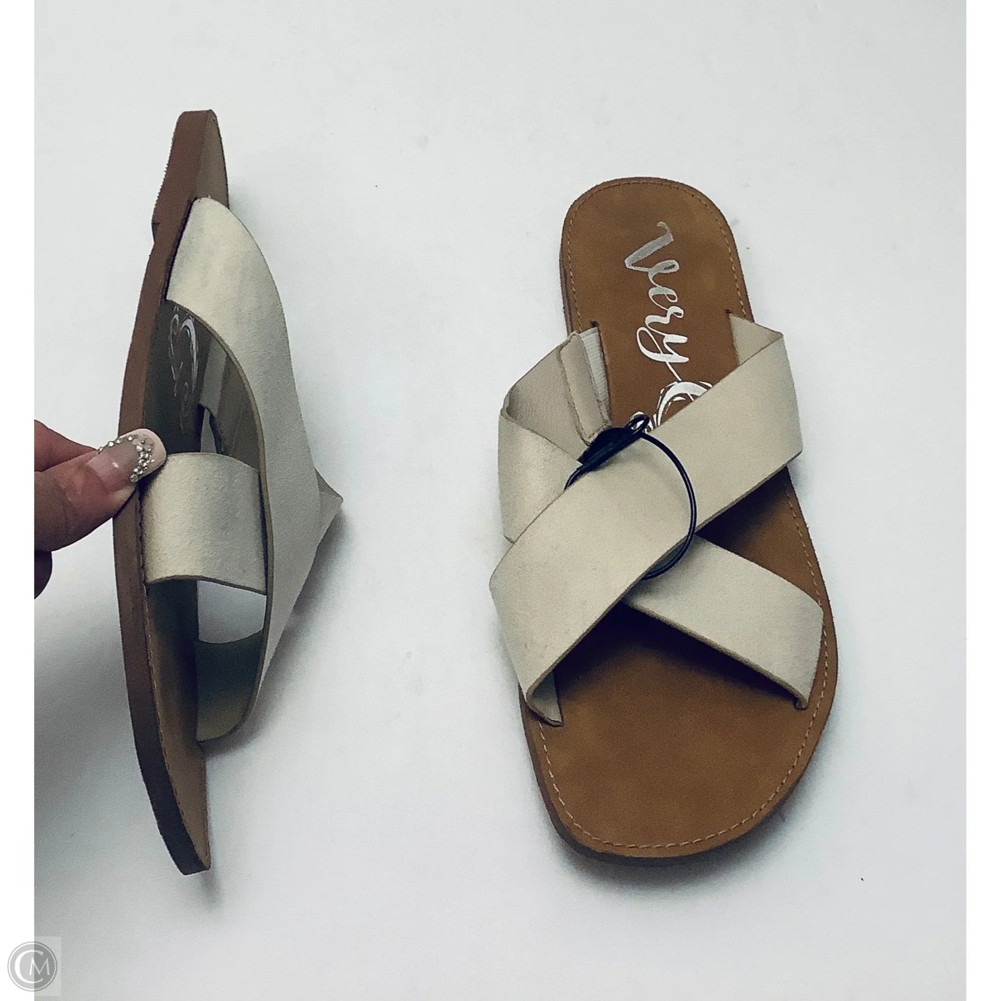Sandals Flats By Very J In Cream, Size: 11