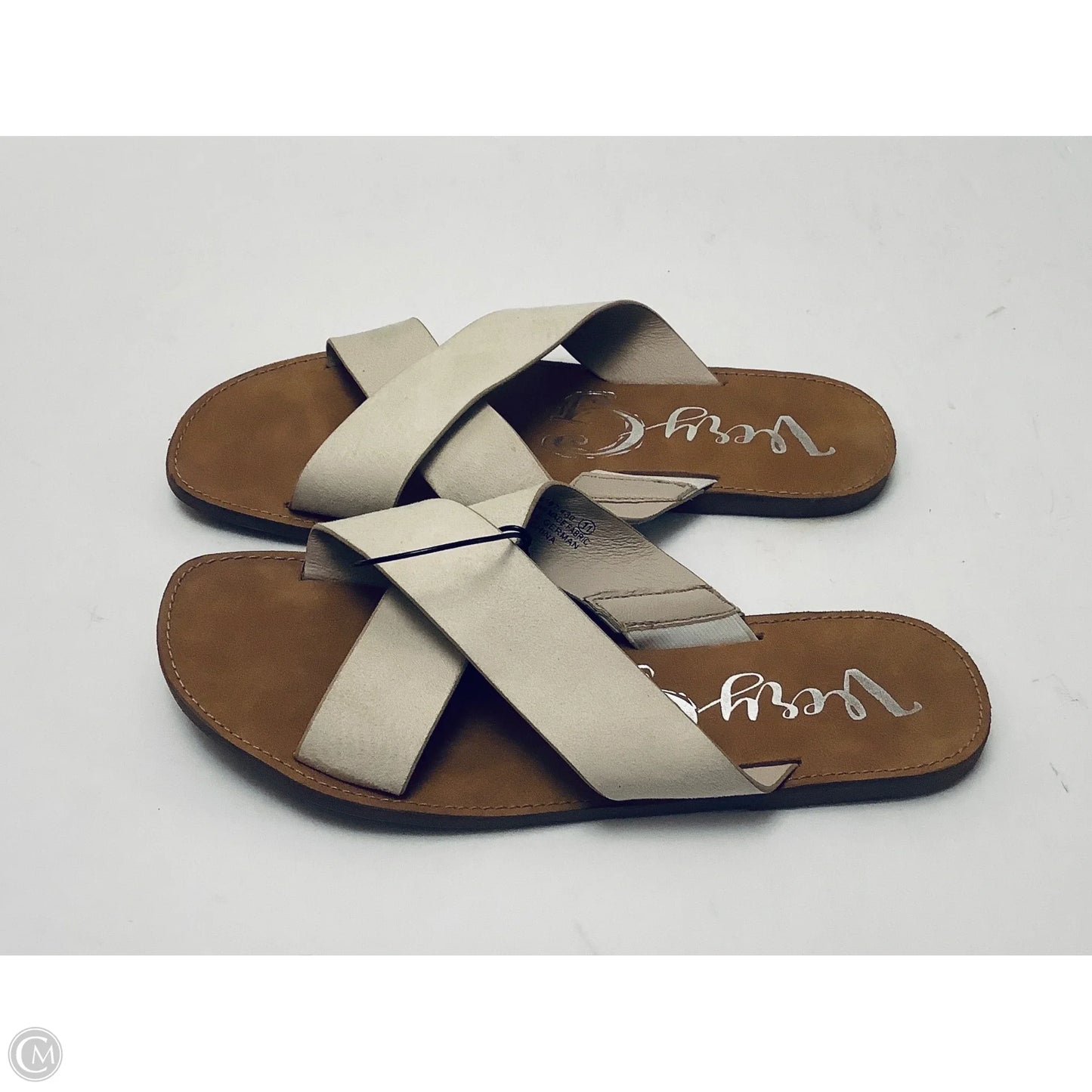 Sandals Flats By Very J In Cream, Size: 11