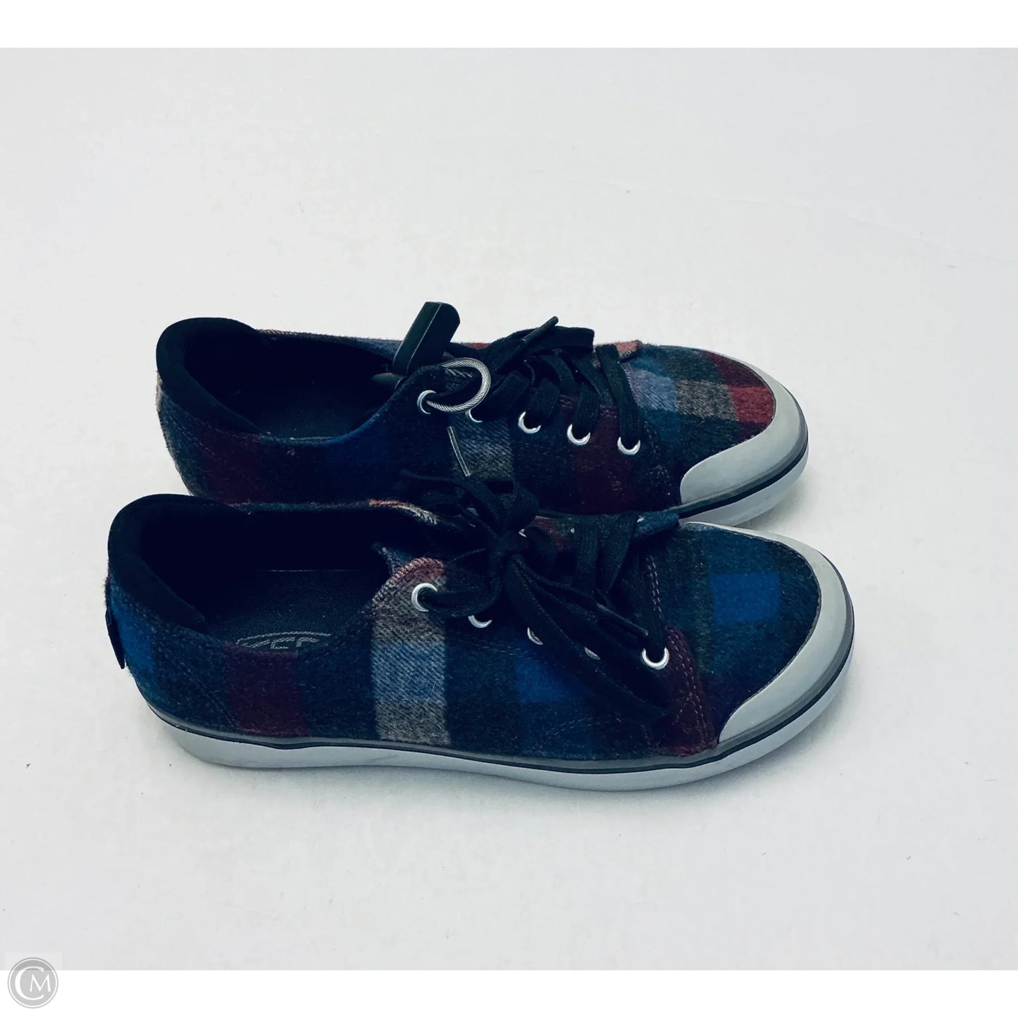 Shoes Flats By Keen In Plaid Pattern, Size: 9