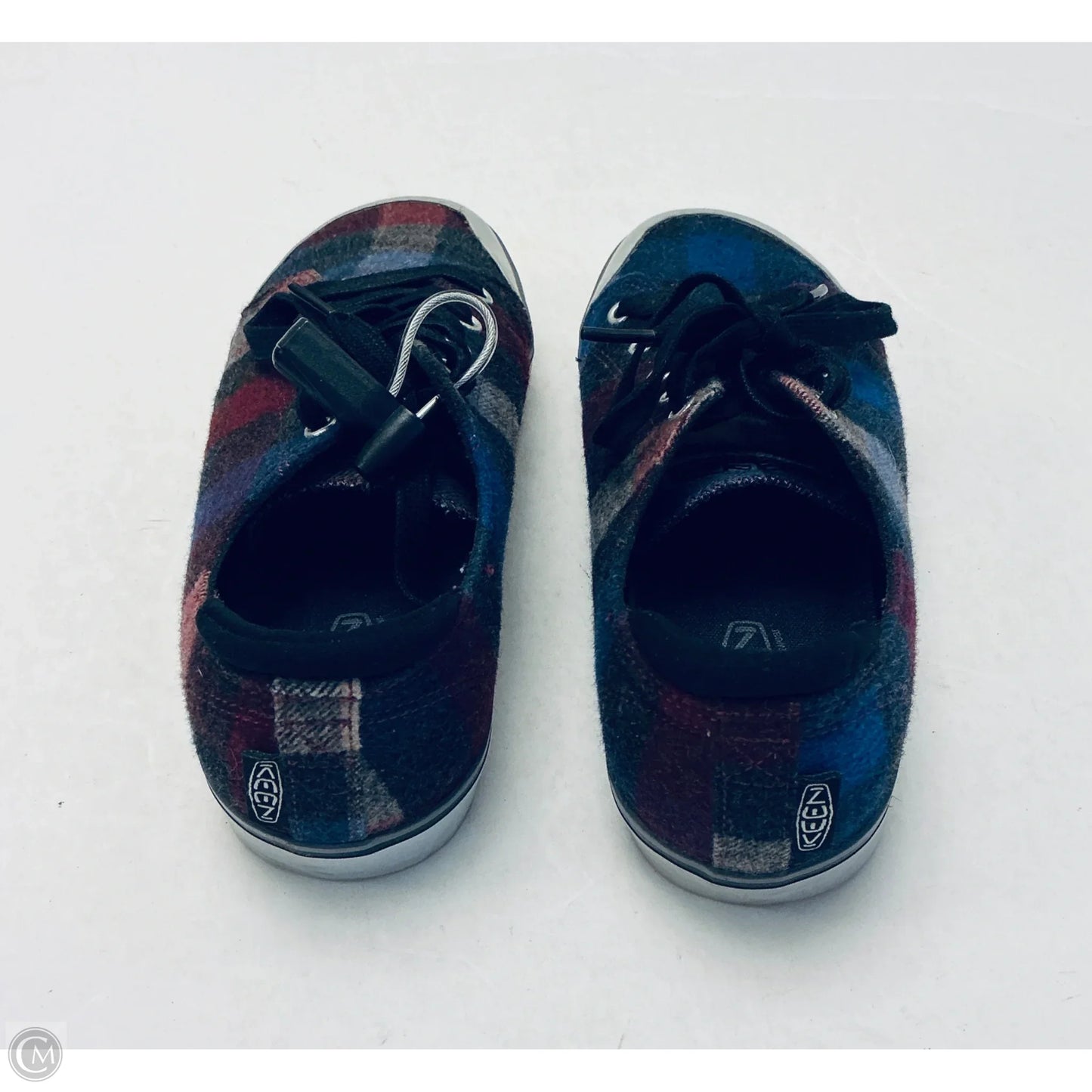 Shoes Flats By Keen In Plaid Pattern, Size: 9