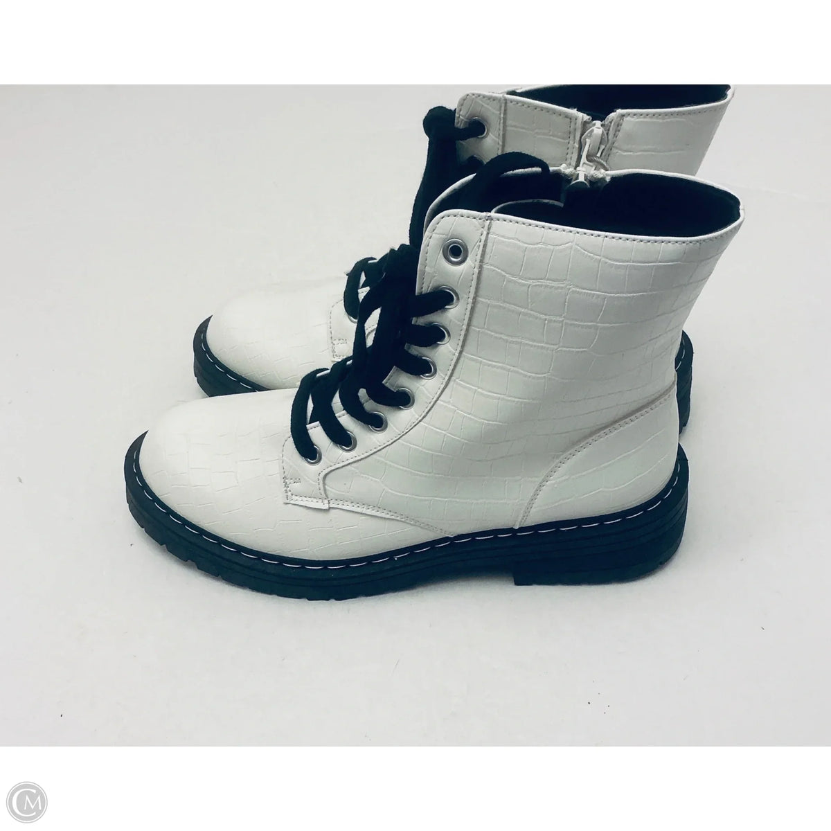Boots Combat By True Craft In White, Size: 9.5