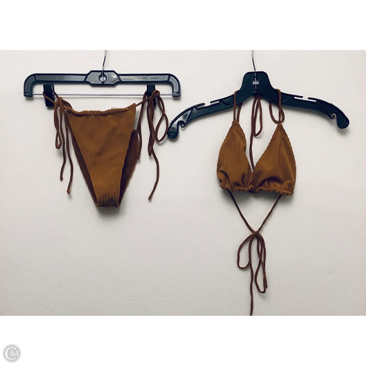 Swimsuit 2pc By Clothes Mentor In Gold, Size: M