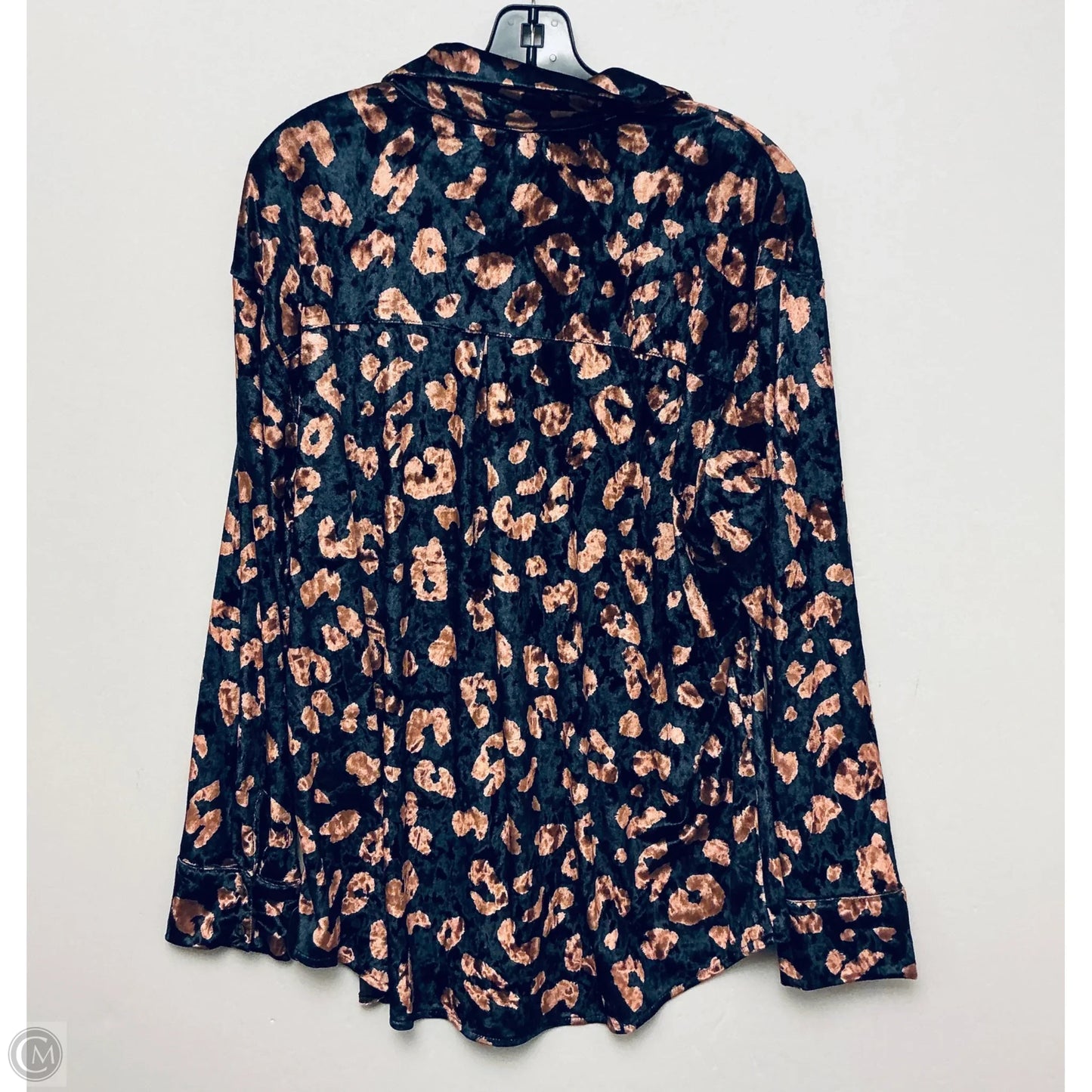 Top Long Sleeve By Entro In Grey, Size: L
