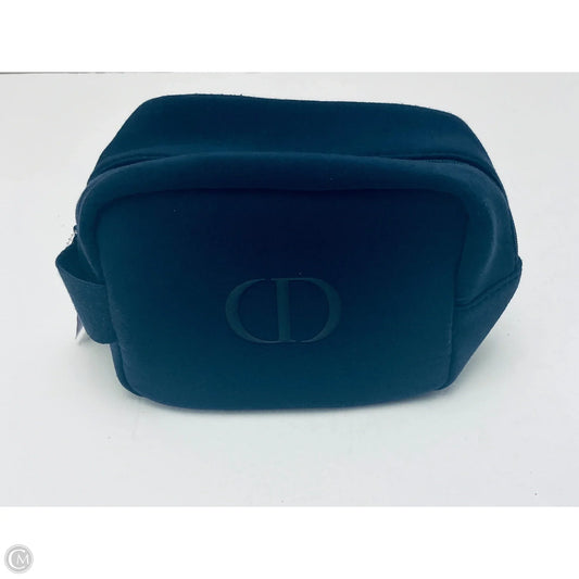 Makeup Bag Luxury Designer By Dior, Size: Small