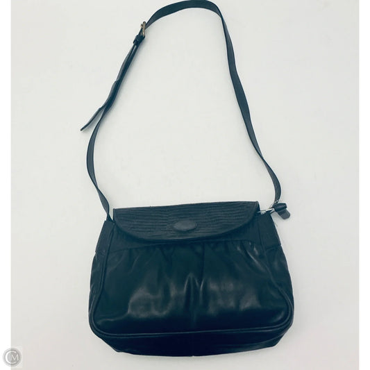 Crossbody Luxury Designer By Fendi, Size: Medium