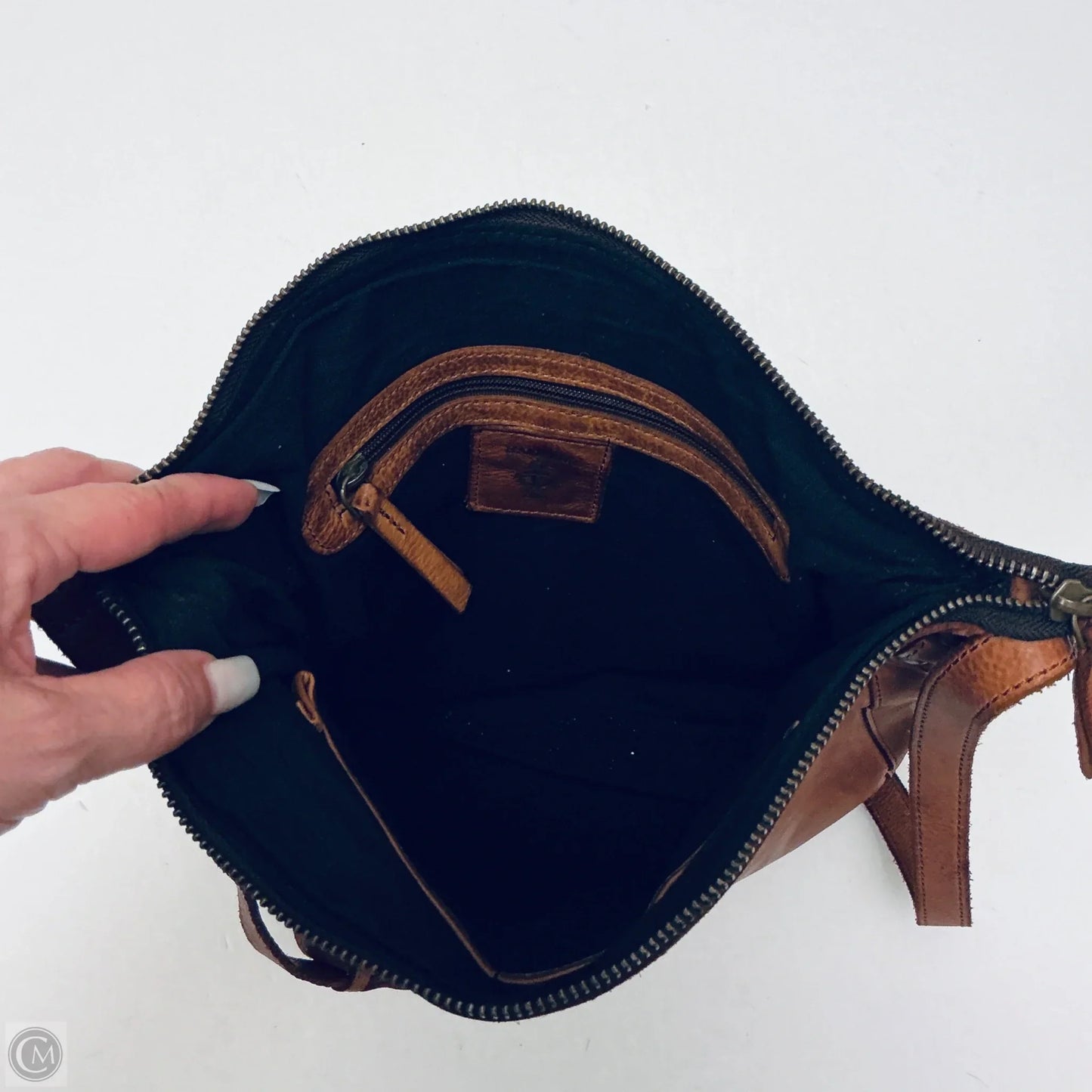 Crossbody Leather By Harbor Bay, Size: Medium