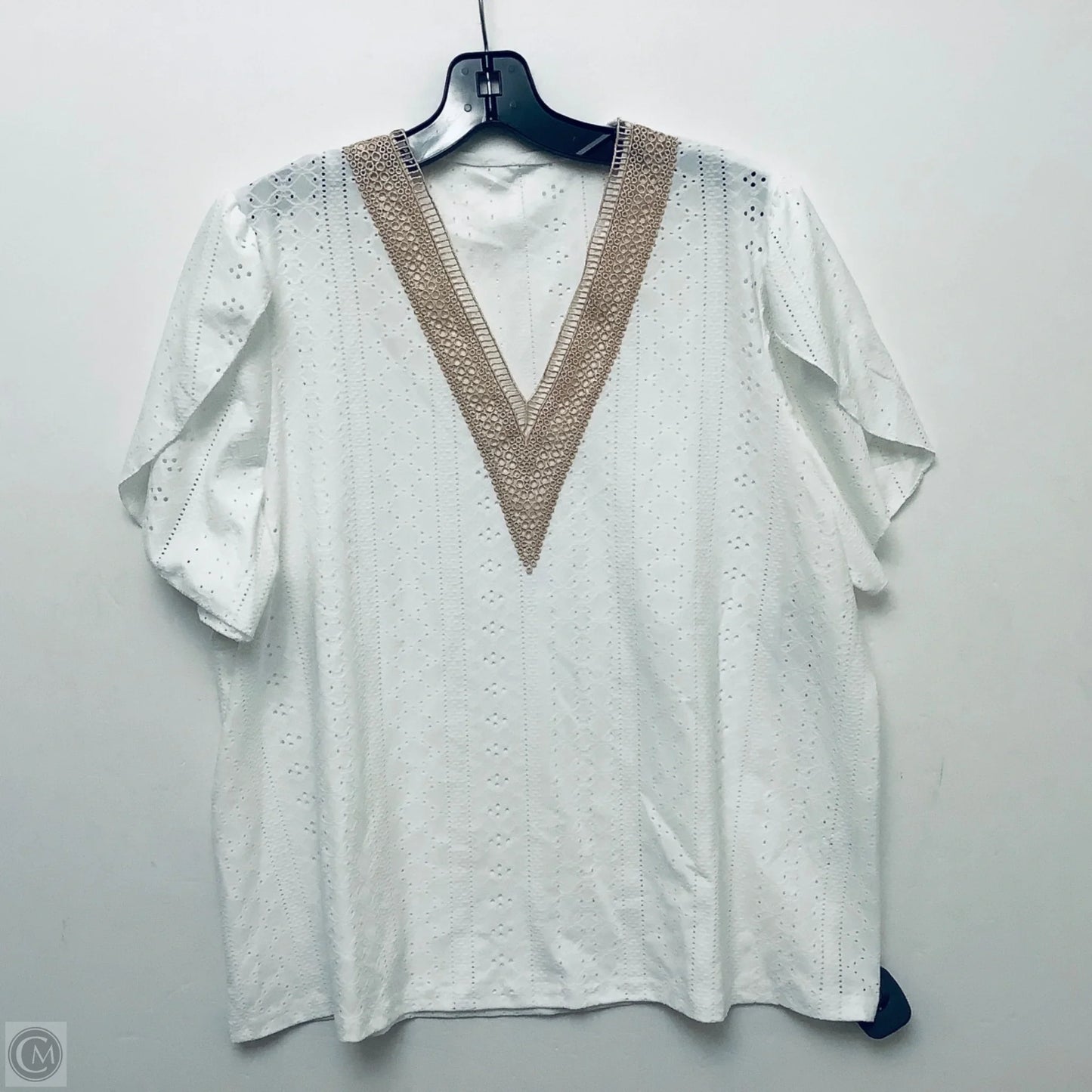 Top Short Sleeve By Cme In White, Size: 1x