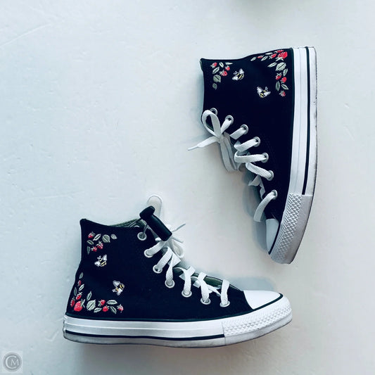 Shoes Sneakers By Converse In Black & White, Size: 6.5