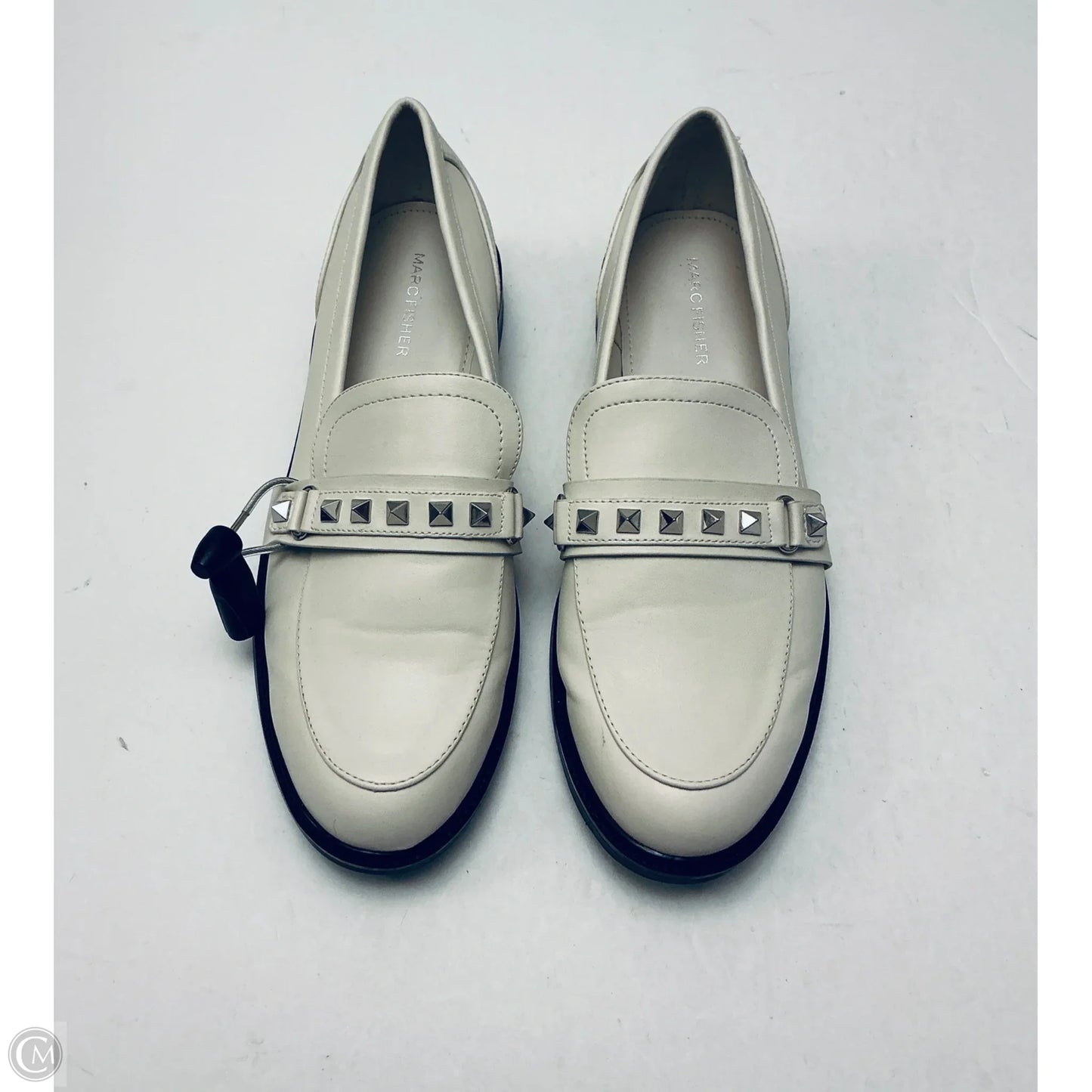 Shoes Flats By Marc Fisher In White, Size: 10