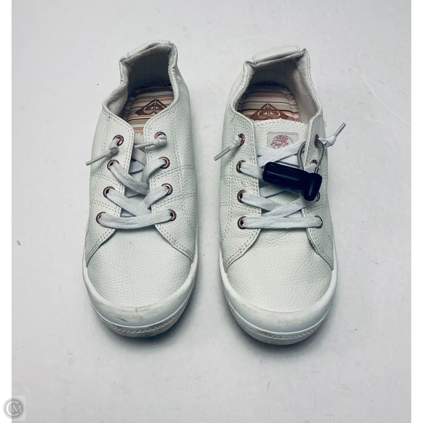 Shoes Flats By Roxy In White, Size: 9.5