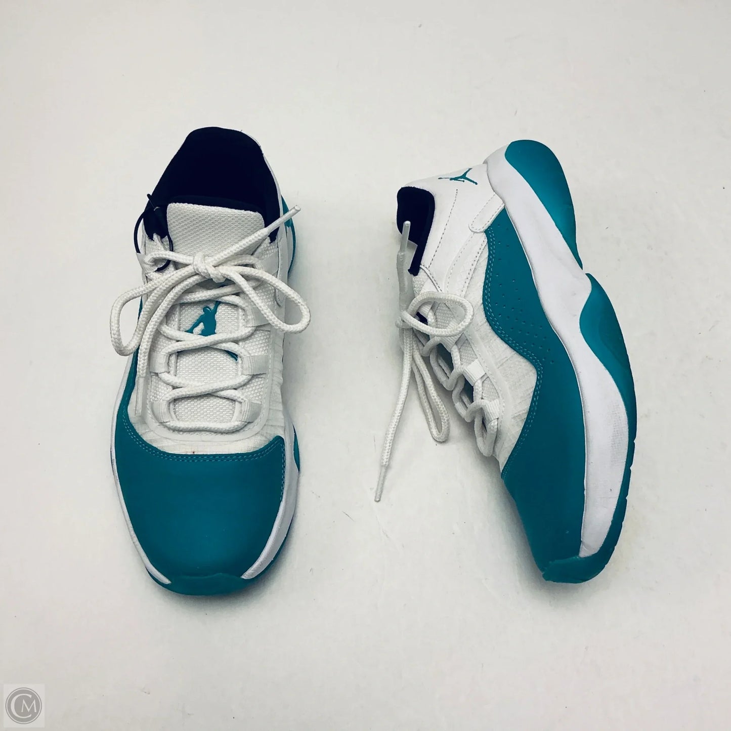 Shoes Luxury Designer By Jordan In Teal, Size: 7.5