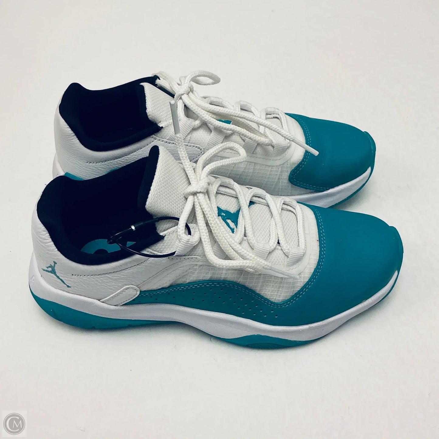 Shoes Luxury Designer By Jordan In Teal, Size: 7.5