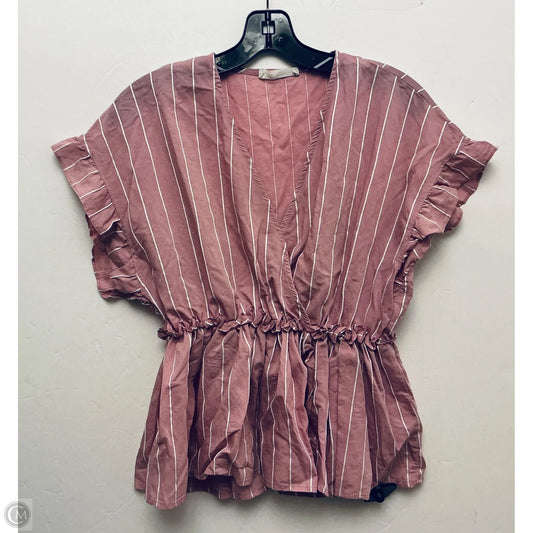 Top Short Sleeve By Goodnight Macaroon In Pink, Size: S