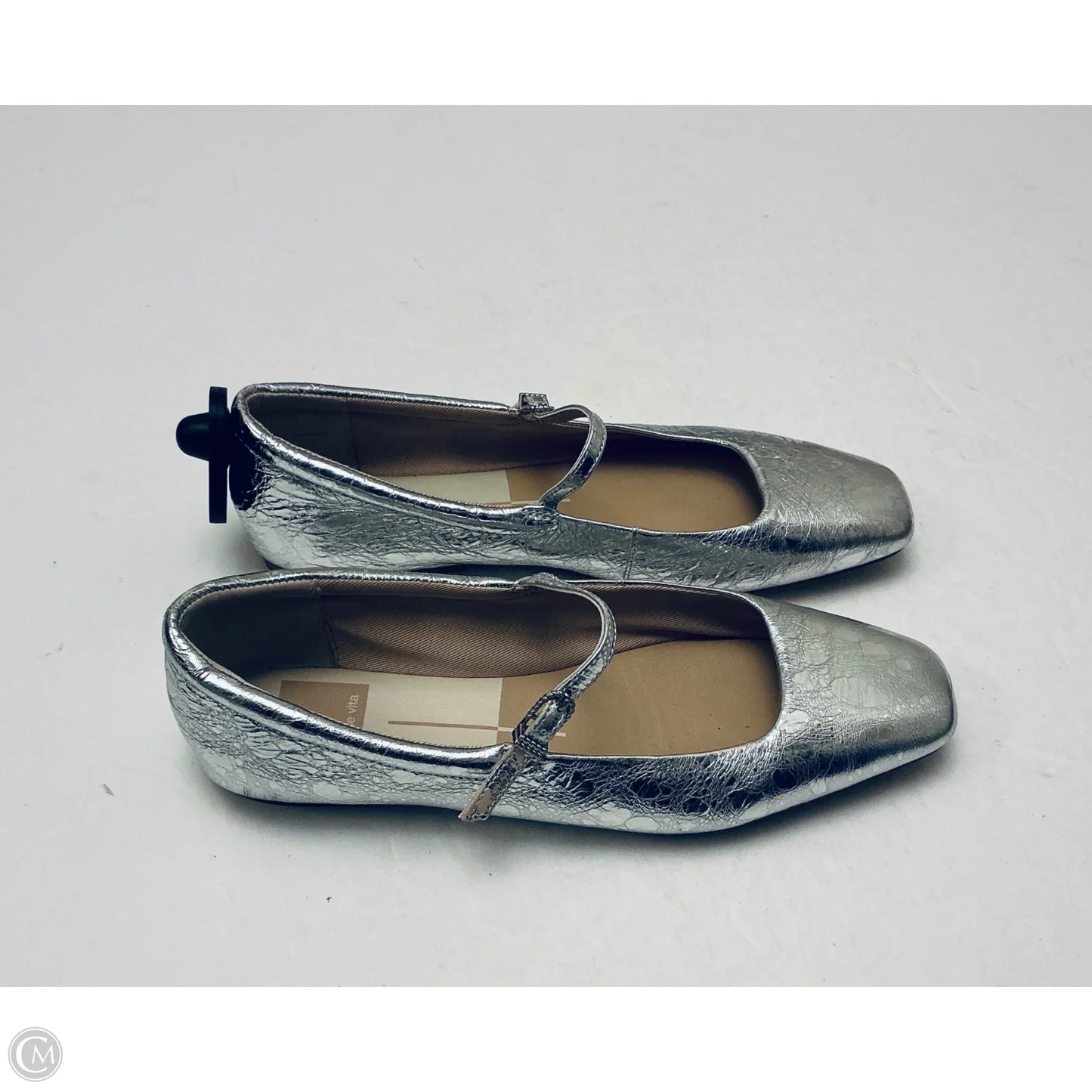 Shoes Flats By Dolce Vita In Silver, Size: 7