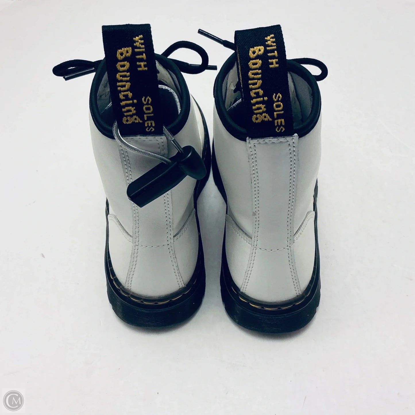 Boots Ankle Flats By Dr Martens In White, Size: 7