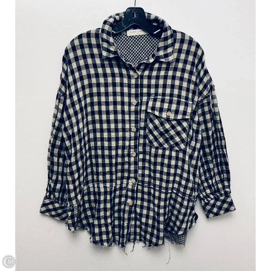 Top Long Sleeve By Clothes Mentor In Checkered Pattern, Size: M