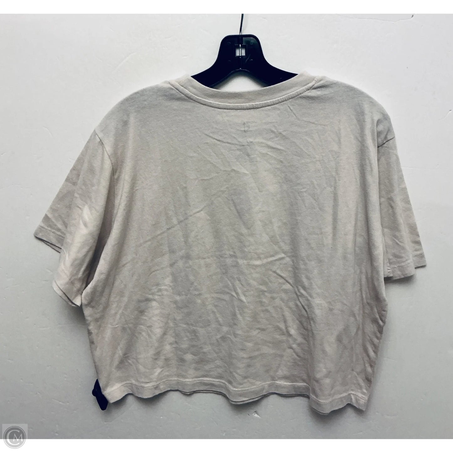 Top Short Sleeve Basic By Clothes Mentor In Beige, Size: M