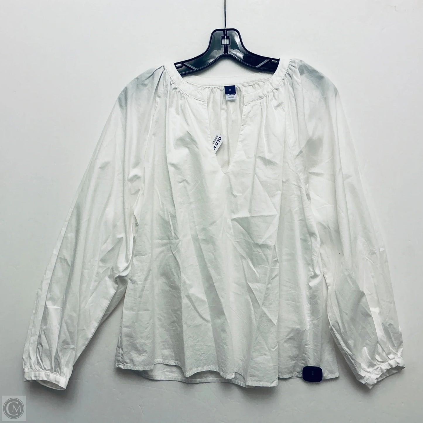 Top Long Sleeve By Old Navy In White, Size: M
