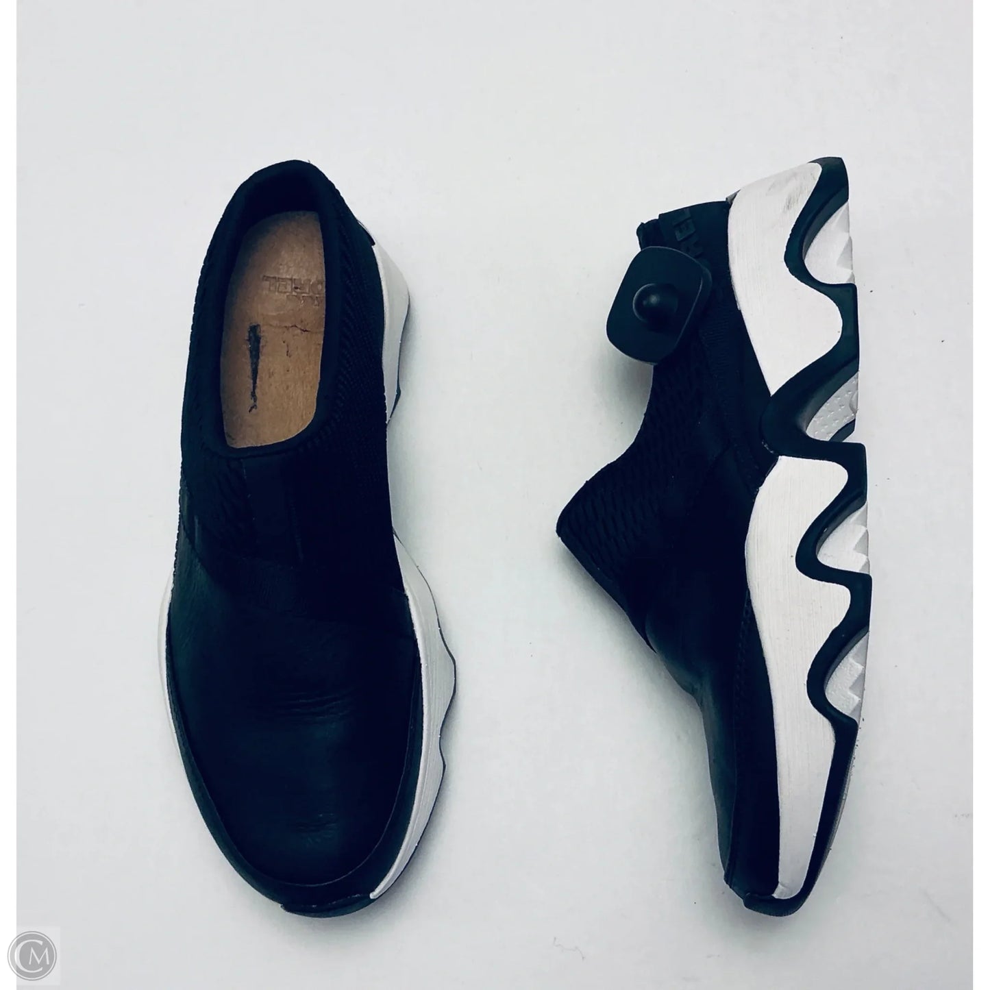 Shoes Sneakers By Sorel In Black, Size: 8.5