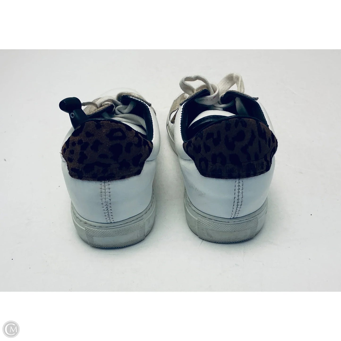 Shoes Sneakers By Cmb In White, Size: 6
