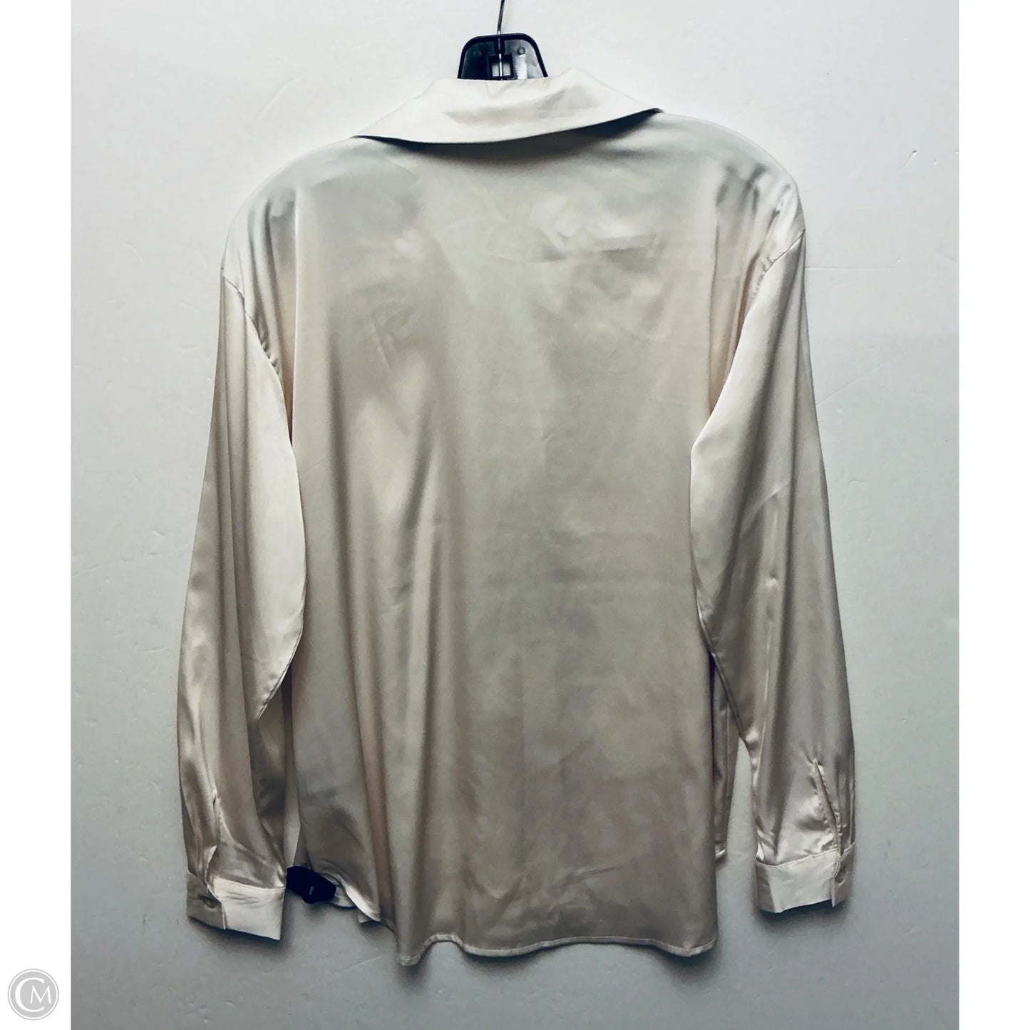 Top Long Sleeve By Clothes Mentor In Cream, Size: M