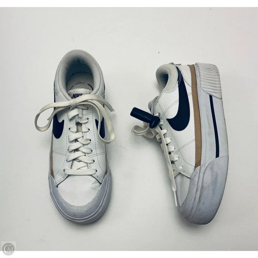 Shoes Sneakers By Nike In White, Size: 6.5