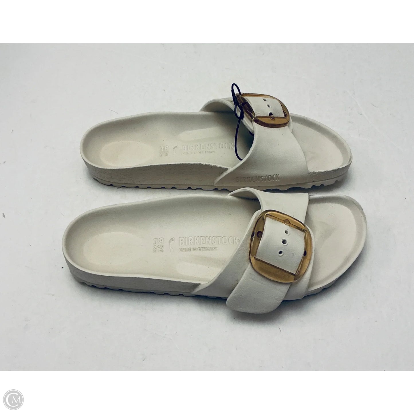 Sandals Flats By Birkenstock In White, Size: 7
