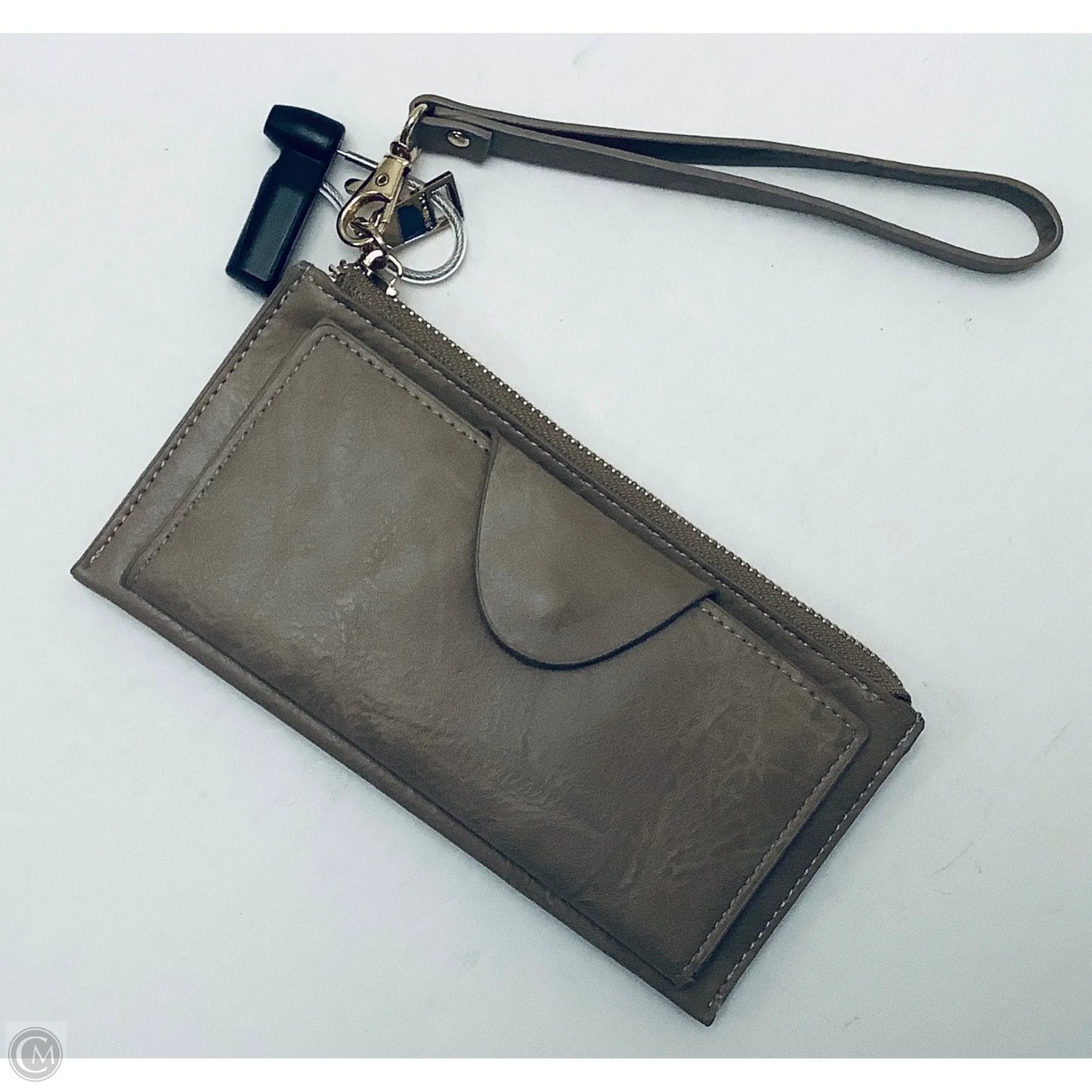 Wristlet By Clothes Mentor, Size: Medium